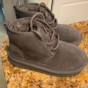 Ugg Neumel
